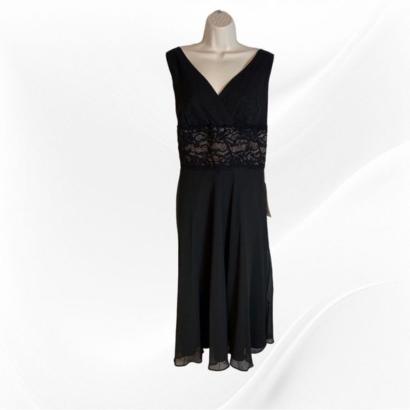 NWT R & M Richards Black Formal Midi Dress with Lace and Beading Size 14W - Picture 1 of 3